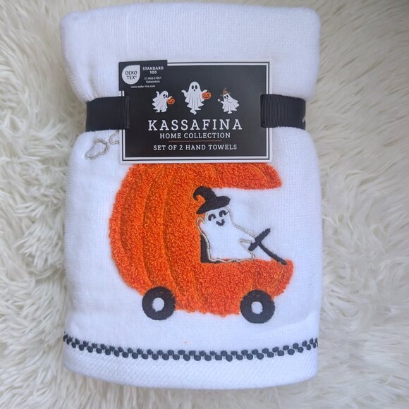 🎃 Kassafina Halloween Hand Towels (Set of 2) – Ghost in Pumpkin Car, White Towe - Picture 1 of 3